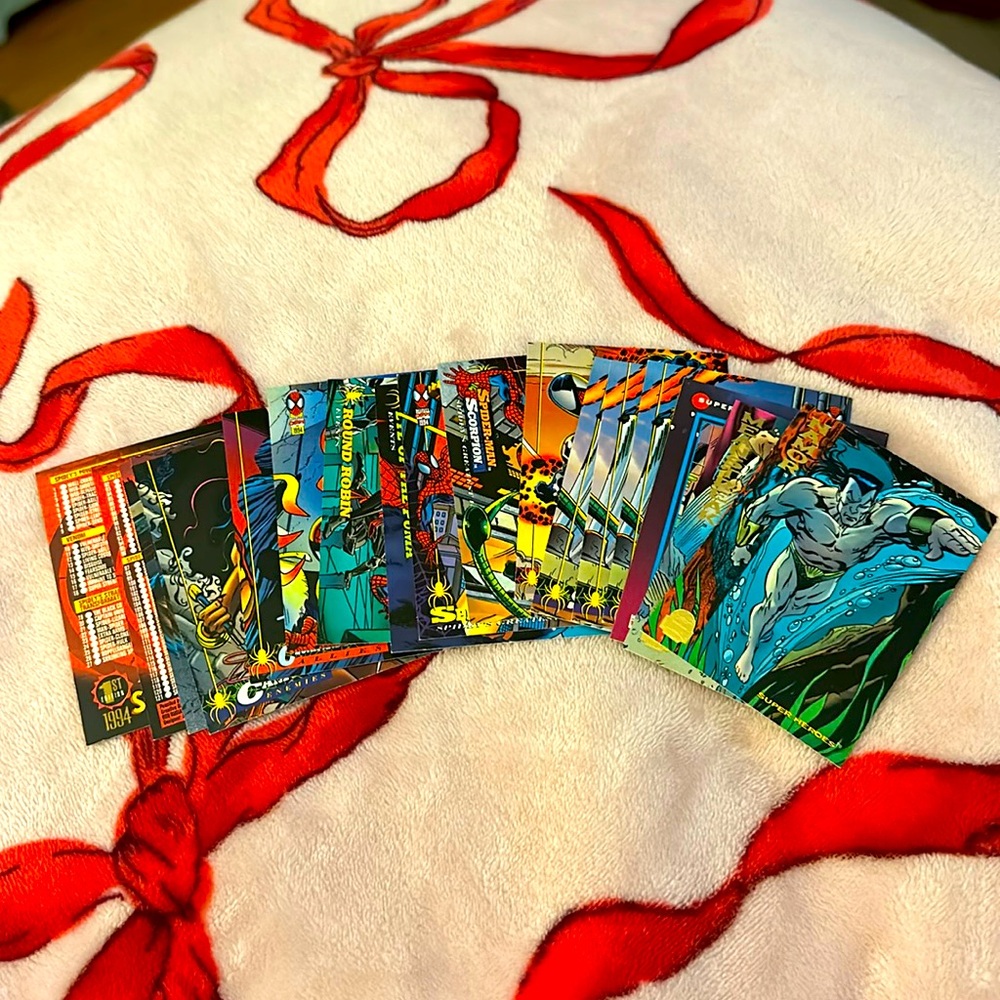 18 Marvel trading cards 1992 & 1994